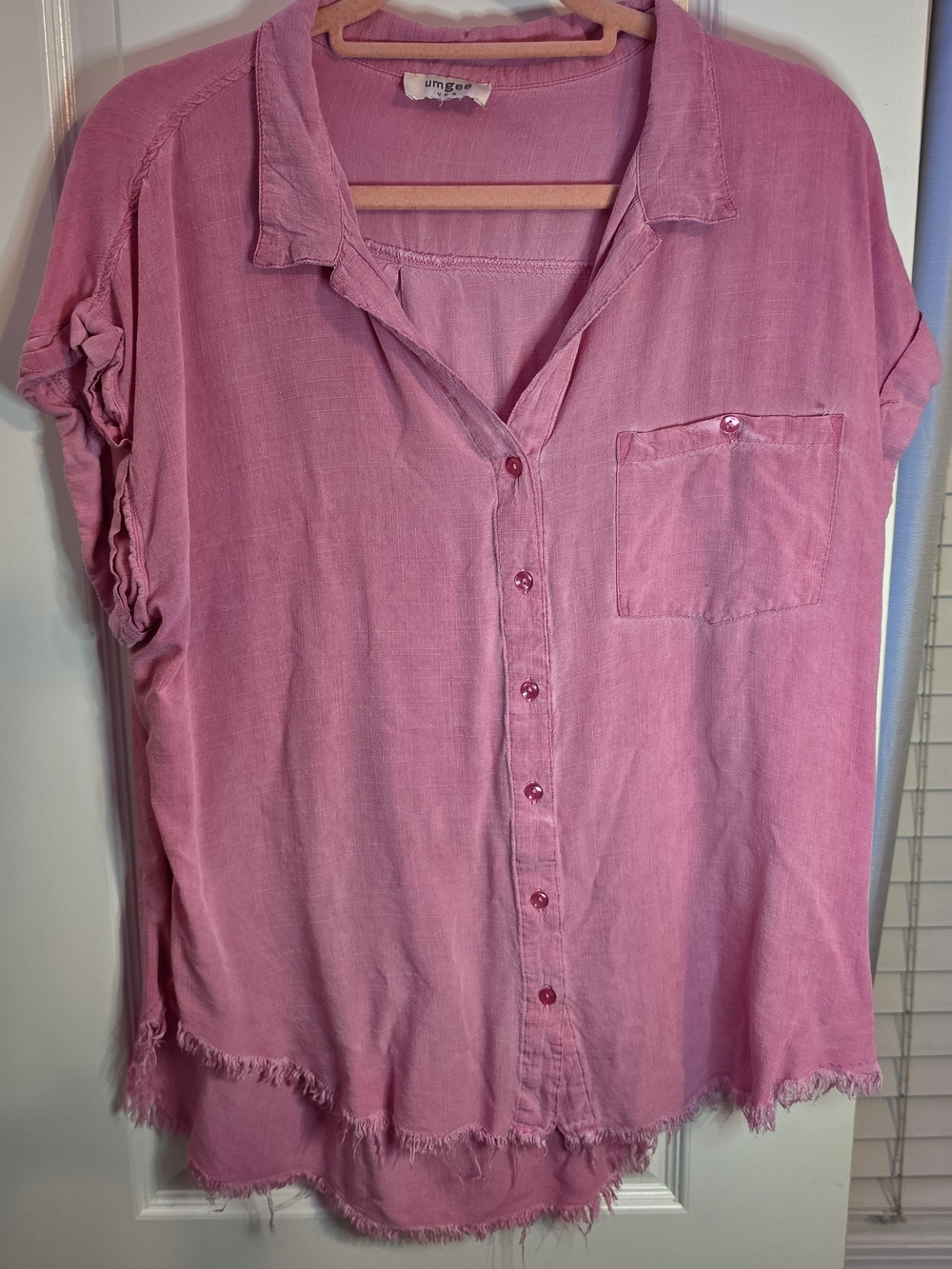 Umgee Dusty Pink Button-Down Short Sleeve Shirt with Frayed Hem